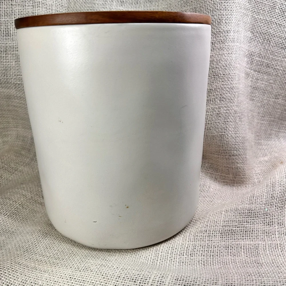 Hearth and Hand Magnolia Stoneware Flour Canister Cream Acacia Wood Lid